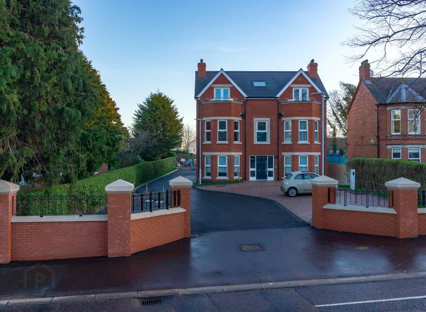 Apt 4 Locksley Mews, 114 Upper Lisburn Road, Belfast, BT10 0BD