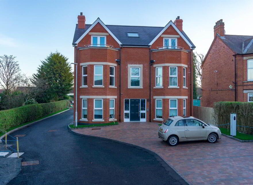 Apt 4 Locksley Mews, 114 Upper Lisburn Road, Belfast, BT10 0BD