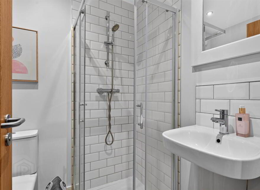 Apt 4 Locksley Mews, 114 Upper Lisburn Road, Belfast, BT10 0BD