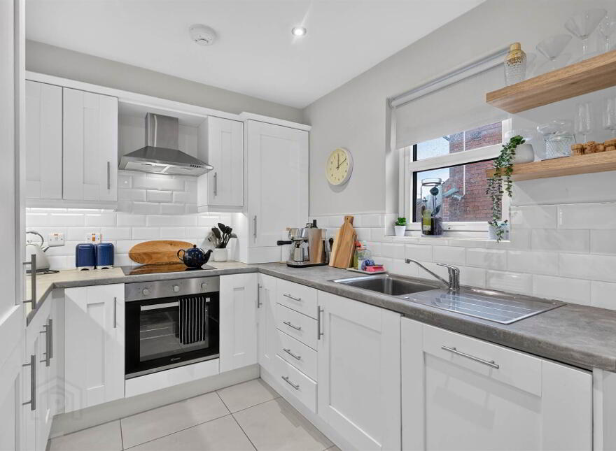 Apt 4 Locksley Mews, 114 Upper Lisburn Road, Belfast, BT10 0BD