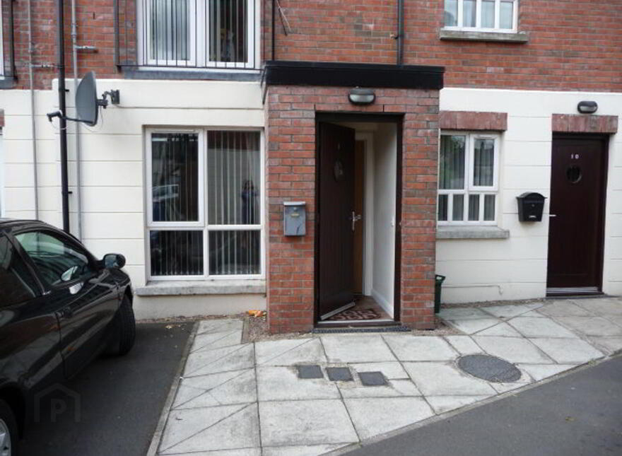 9 Maldon Court, Belfast, BT12 6GY