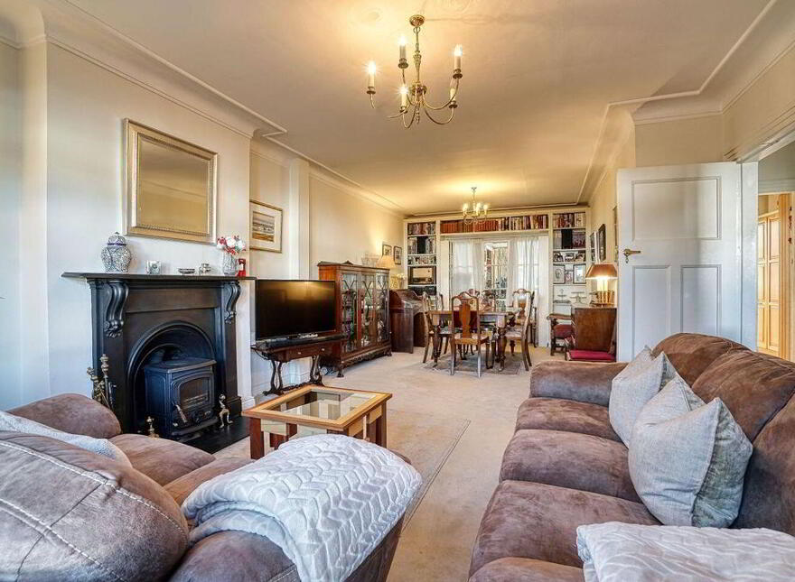 6 Chestnut Road, Mount Merrion, A94YR58