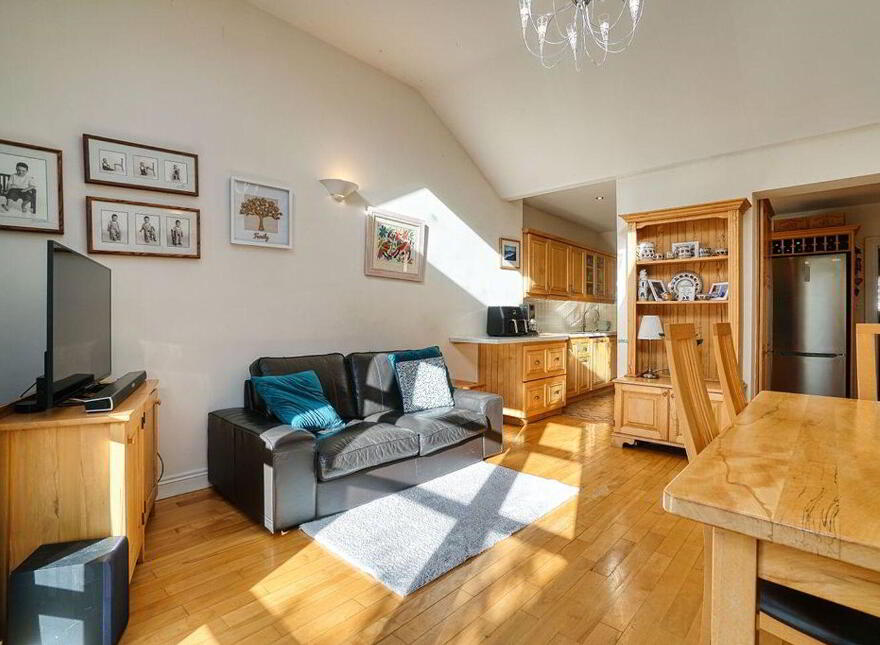 6 Chestnut Road, Mount Merrion, A94YR58