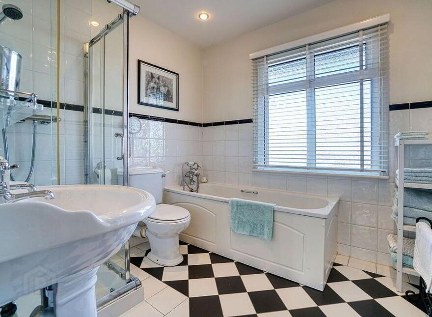 6 Chestnut Road, Mount Merrion, A94YR58