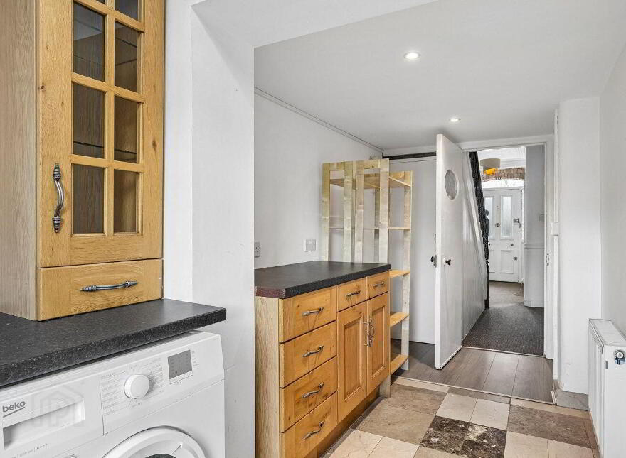 82 Crumlin Road, Dublin 12, D12XR81