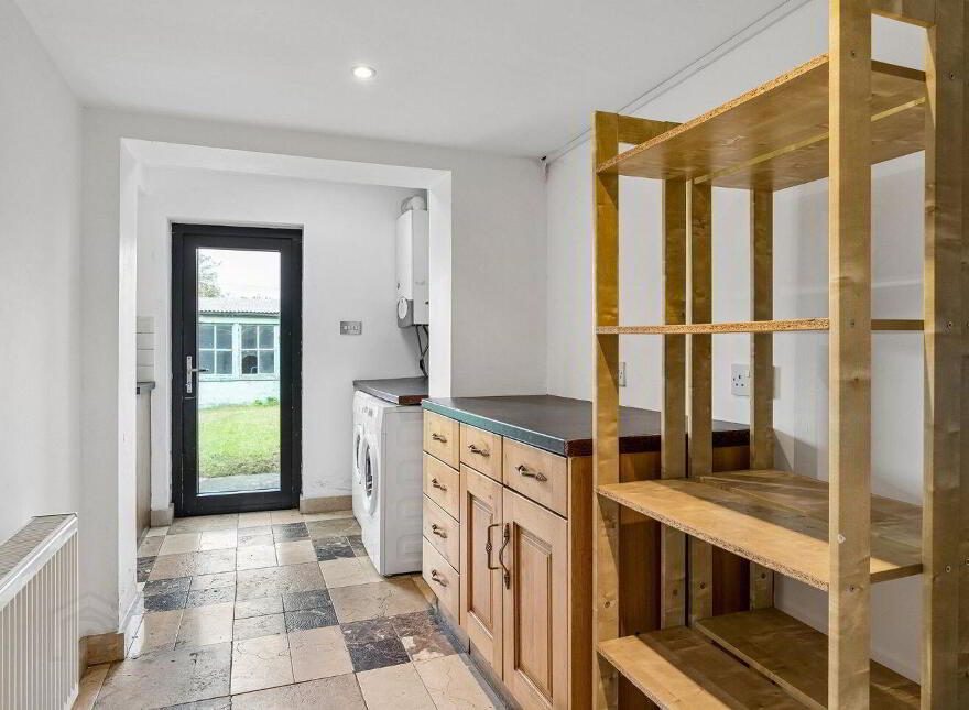 82 Crumlin Road, Dublin 12, D12XR81
