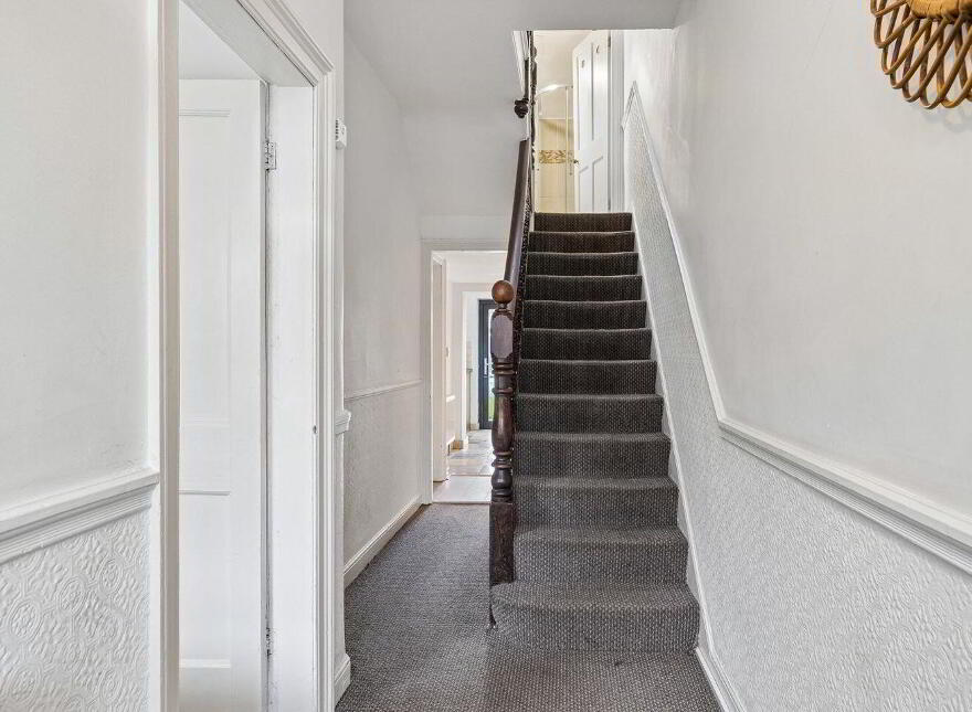 82 Crumlin Road, Dublin 12, D12XR81