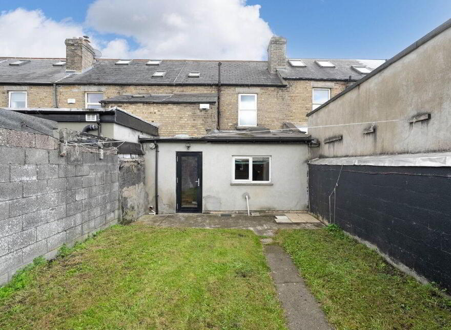 82 Crumlin Road, Dublin 12, D12XR81
