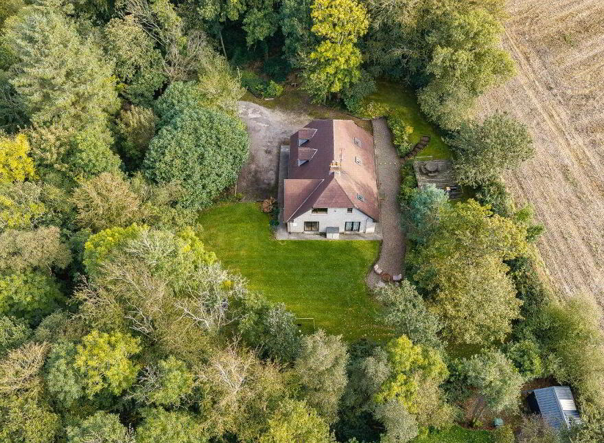 Blackberry Cottage, 5 Brookwood, Crosshaven Road, Carrigaline, P43VX62