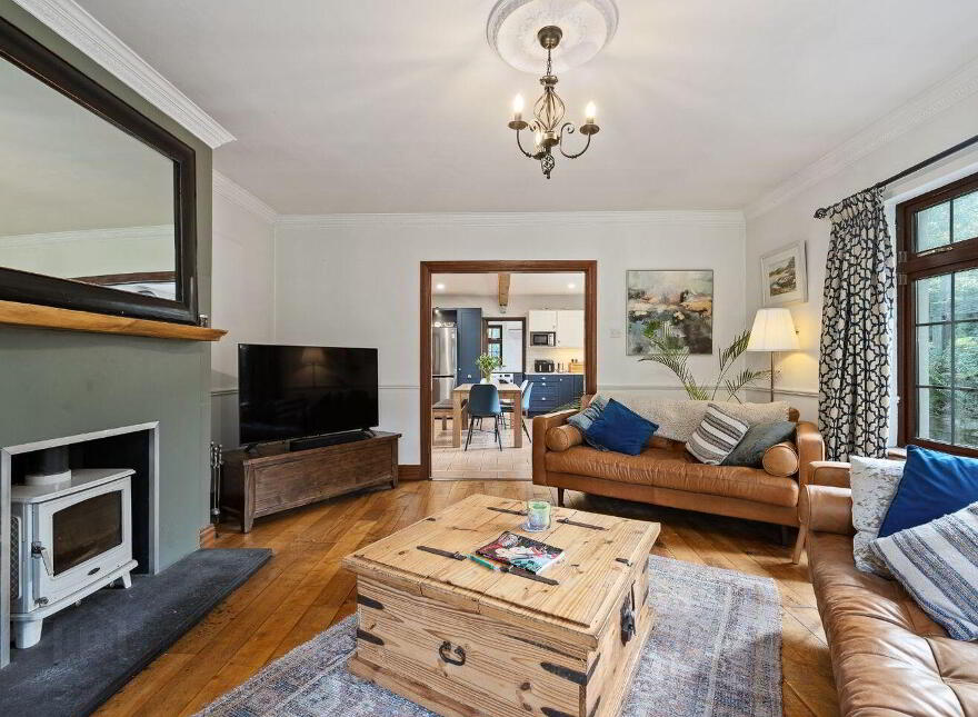Blackberry Cottage, 5 Brookwood, Crosshaven Road, Carrigaline, P43VX62