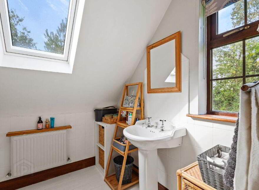 Blackberry Cottage, 5 Brookwood, Crosshaven Road, Carrigaline, P43VX62