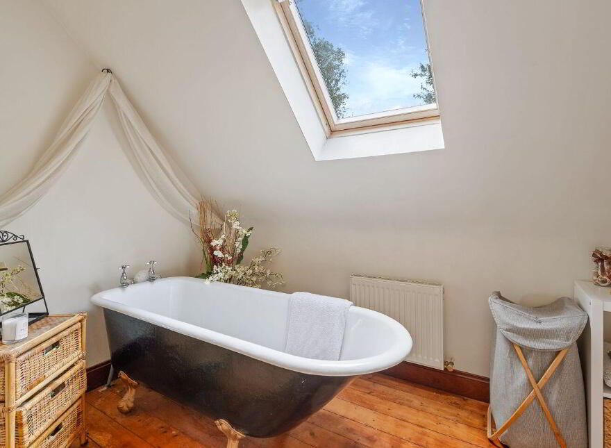 Blackberry Cottage, 5 Brookwood, Crosshaven Road, Carrigaline, P43VX62