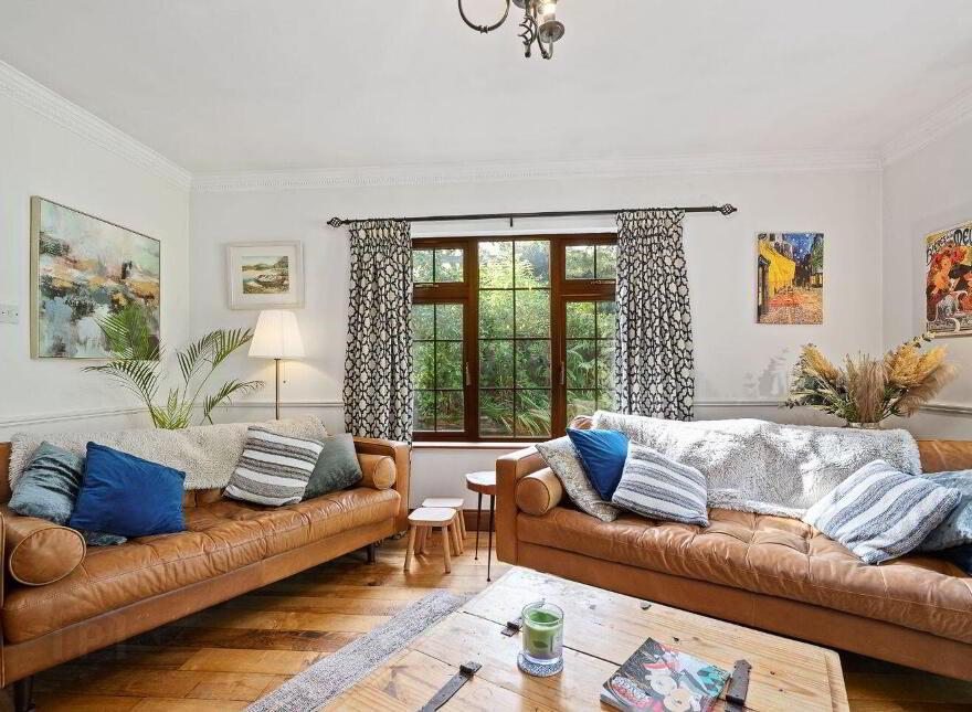 Blackberry Cottage, 5 Brookwood, Crosshaven Road, Carrigaline, P43VX62