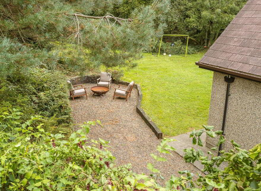Blackberry Cottage, 5 Brookwood, Crosshaven Road, Carrigaline, P43VX62
