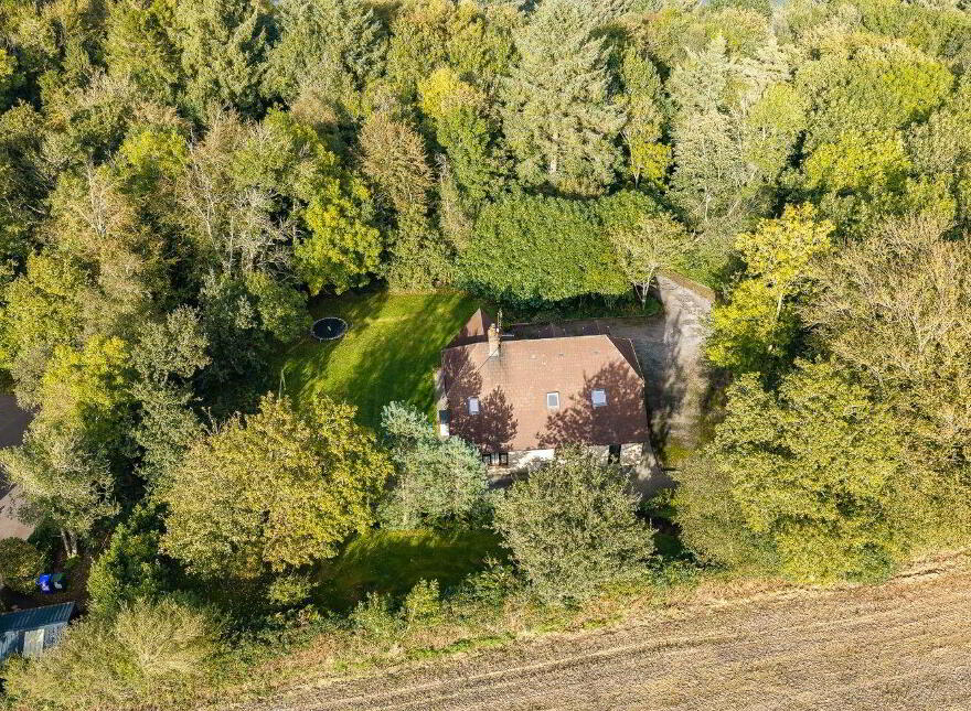 Blackberry Cottage, 5 Brookwood, Crosshaven Road, Carrigaline, P43VX62