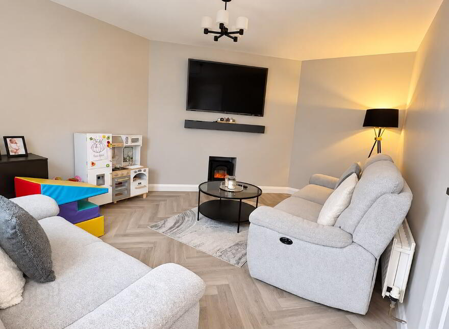 45 Loughview Village, Carrickfergus, BT38 7PD
