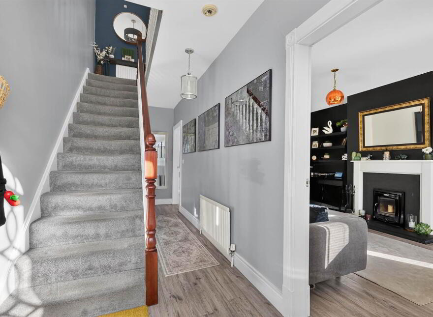 7 Killeaton Place, Dunmurry, Belfast, BT17 9HR