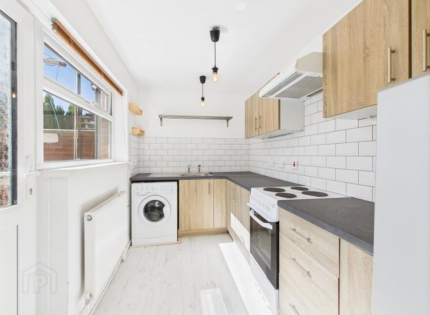 195 Greenville Road, Belfast, BT5 5JY