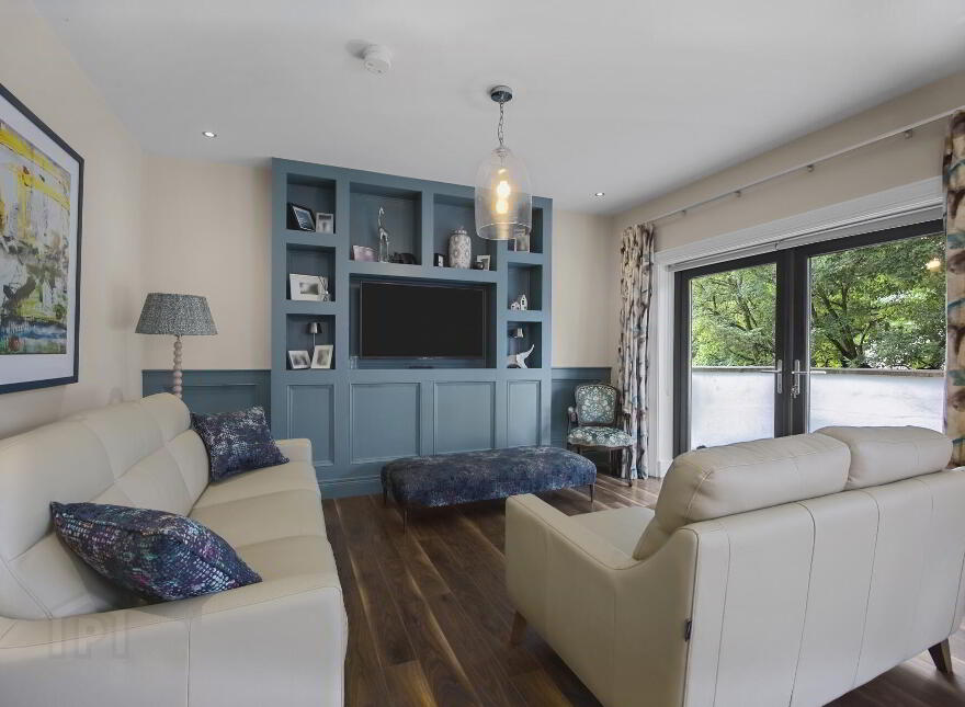 123 Malone Road, Belfast, BT9 6SP