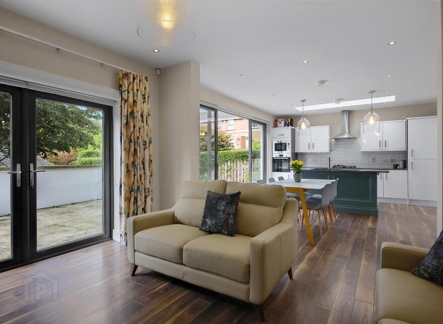 123 Malone Road, Belfast, BT9 6SP