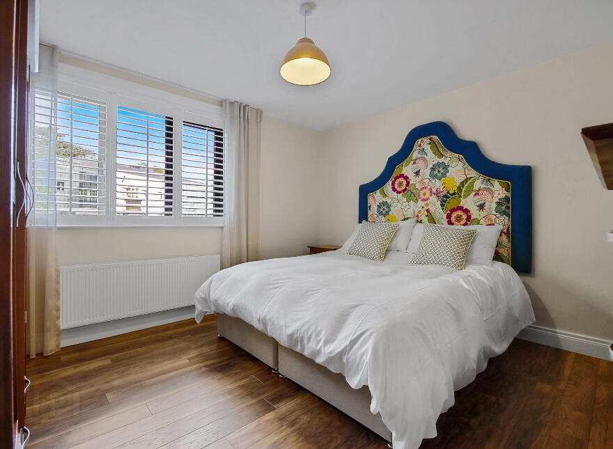 123 Malone Road, Belfast, BT9 6SP