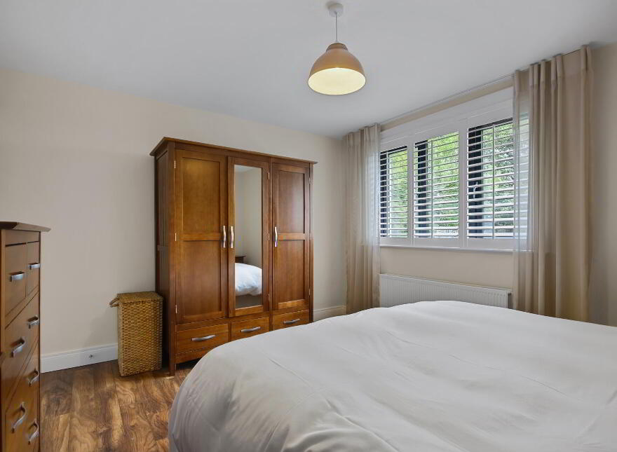 123 Malone Road, Belfast, BT9 6SP