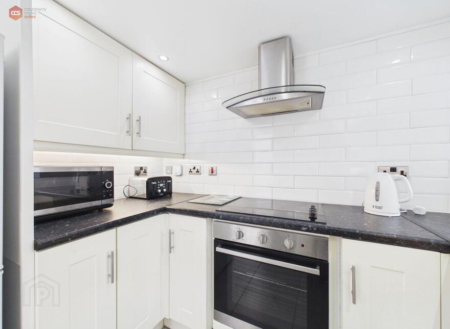 62 Causeway Street, Portrush, BT56 8AD