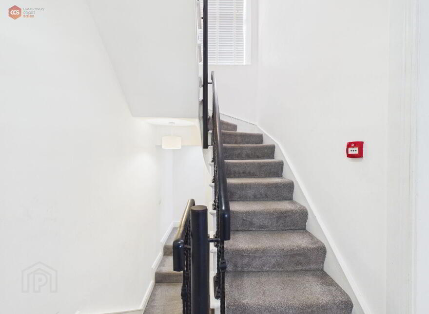 62 Causeway Street, Portrush, BT56 8AD