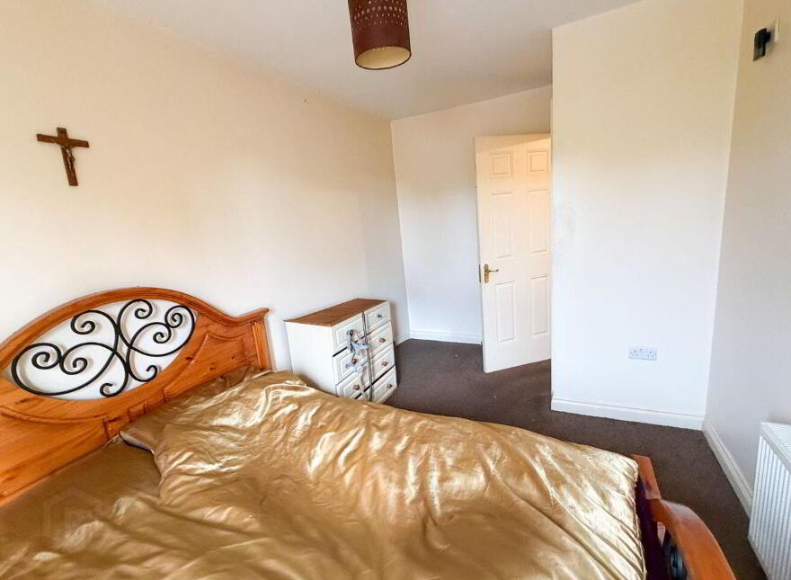 4 Maryville, Bank Place, Cashel, E25CX84
