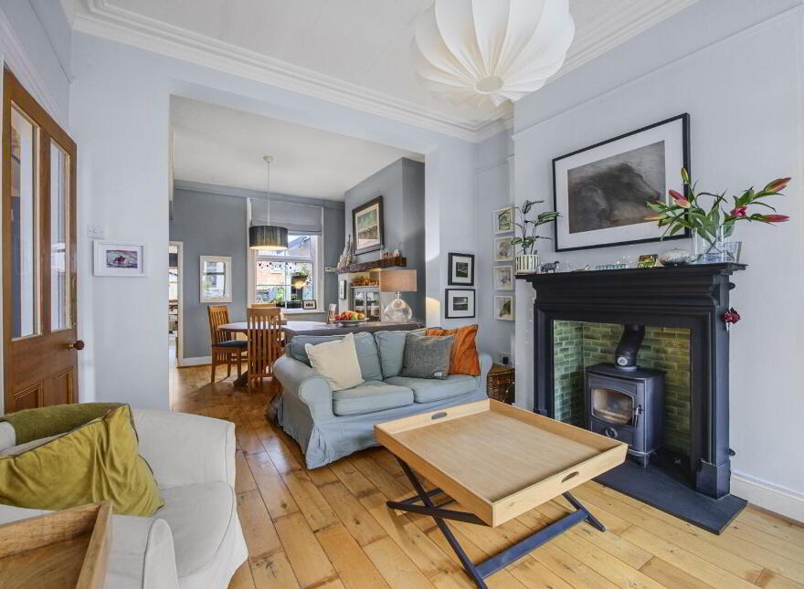 15 Rossmore Avenue, Belfast, BT7 3HB