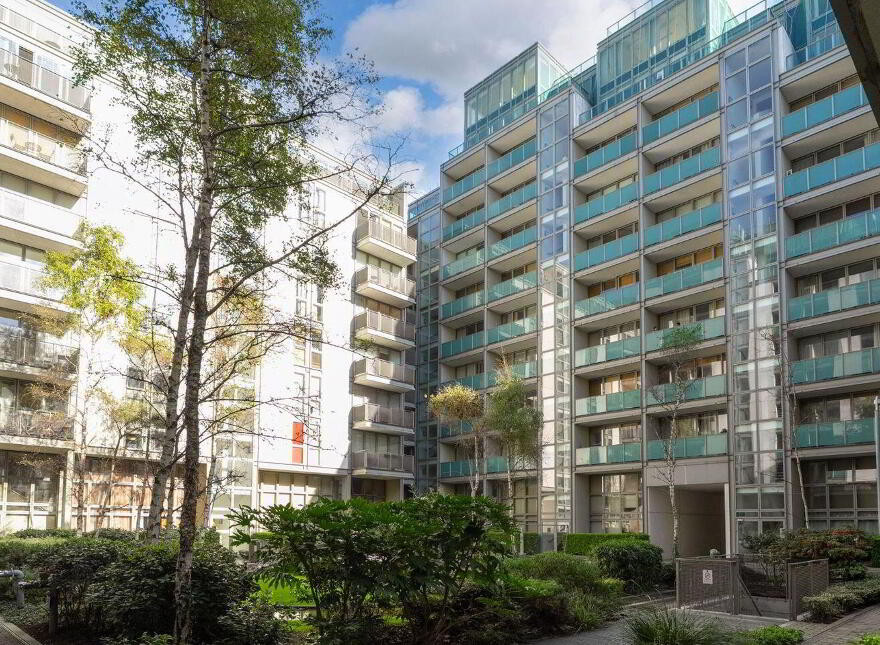 24 Kirkpatrick House, Spencer Dock, North Wall, North Wall, D01A306