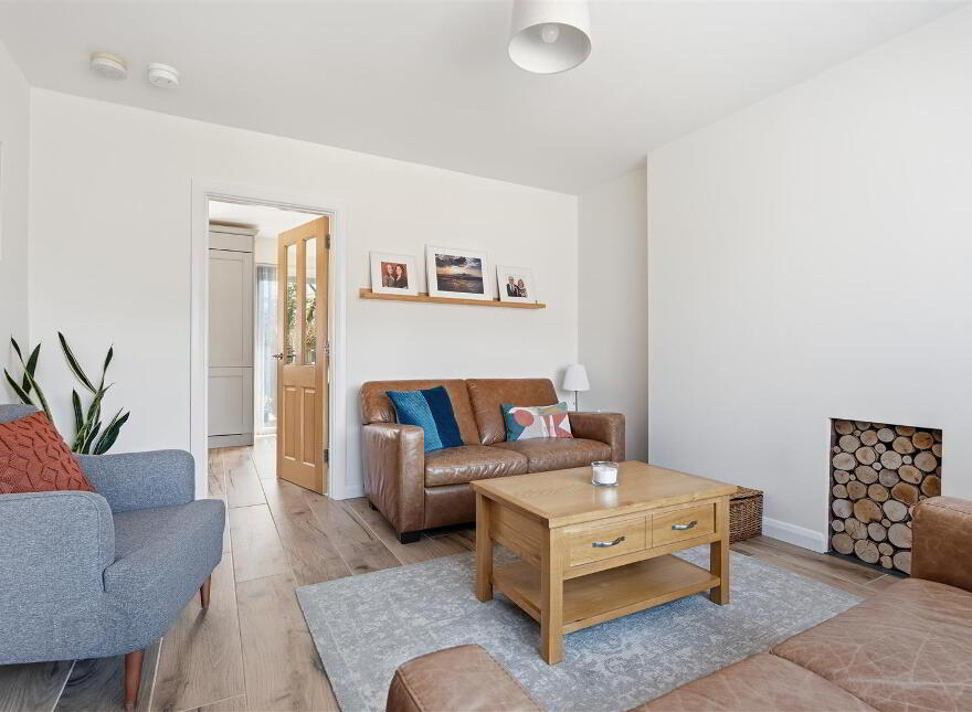 8 Dalton Park, Comber, BT23 5HD