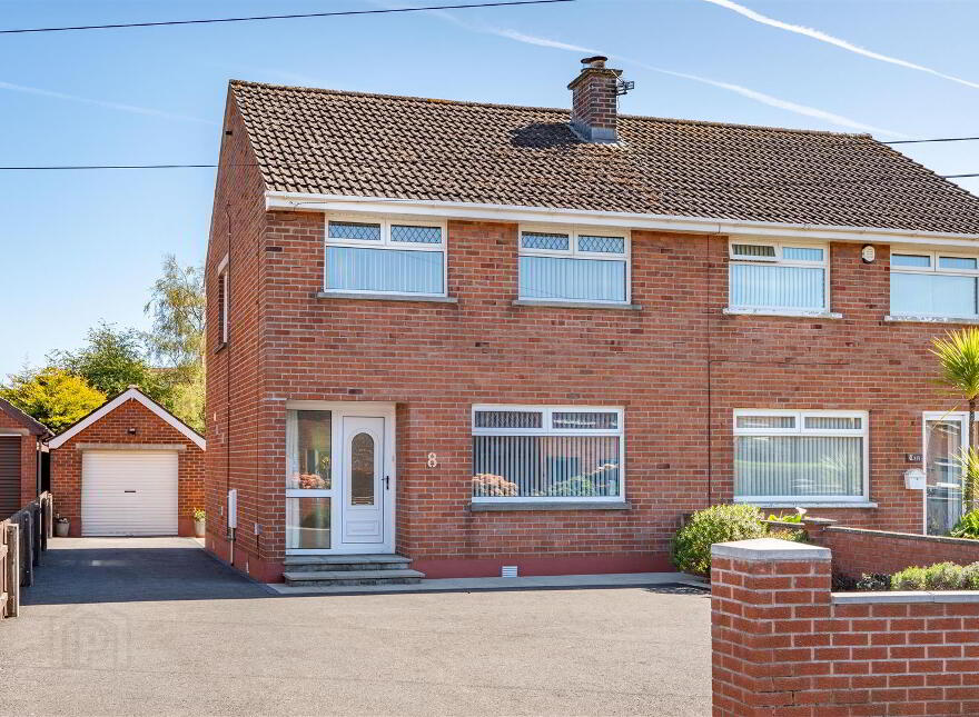 8 Dalton Park, Comber, BT23 5HD photo
