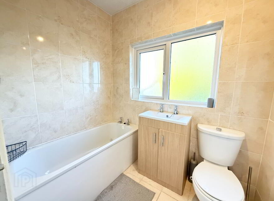 60 Lisnevenagh Road, Ballymena, BT42 2LJ