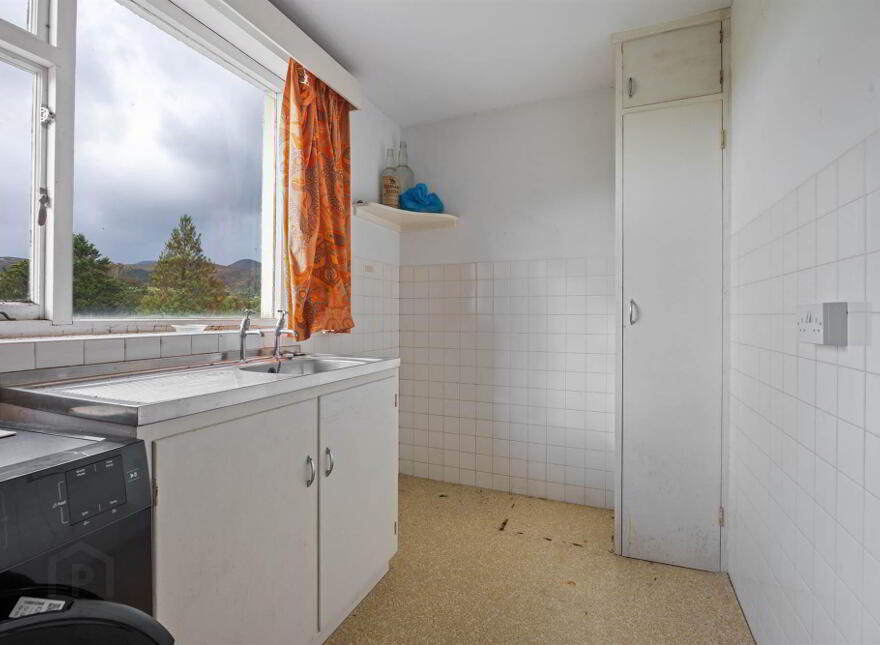 Sherby House, 297 Glassdrumman Road, Newcastle, Newry, BT34 4QN