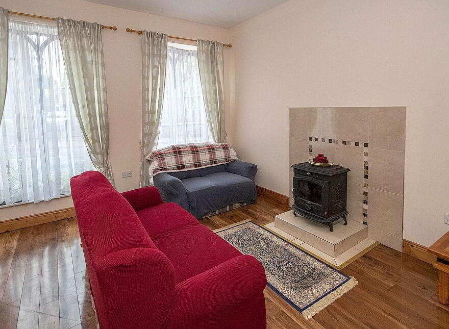 East Main Street, Lismore, P51TC98
