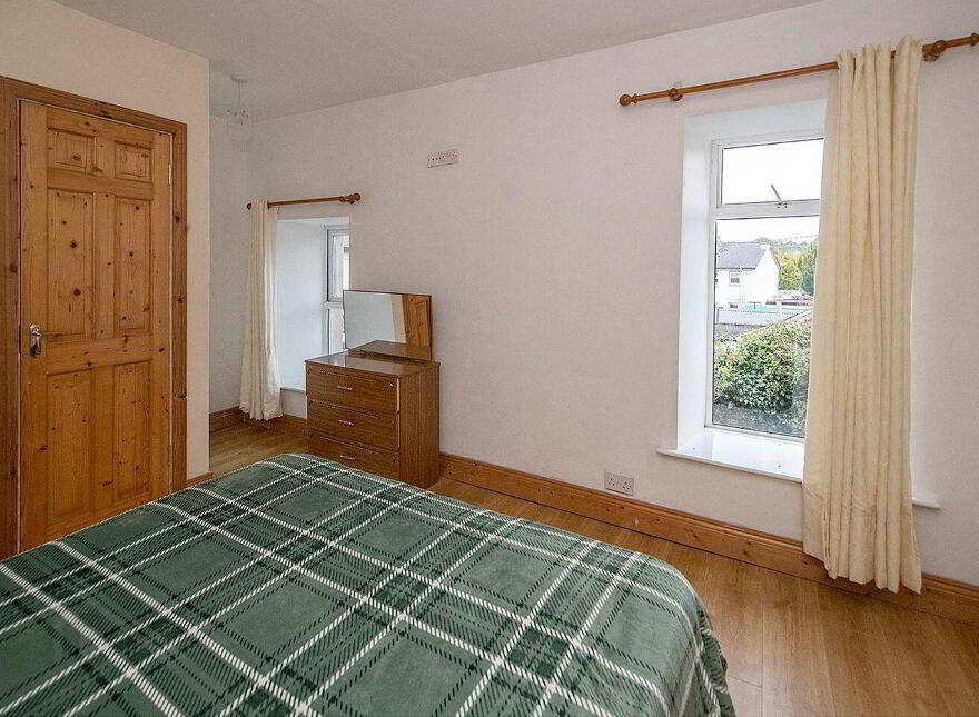 East Main Street, Lismore, P51TC98
