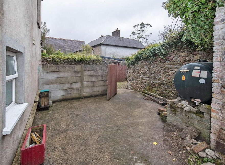 East Main Street, Lismore, P51TC98
