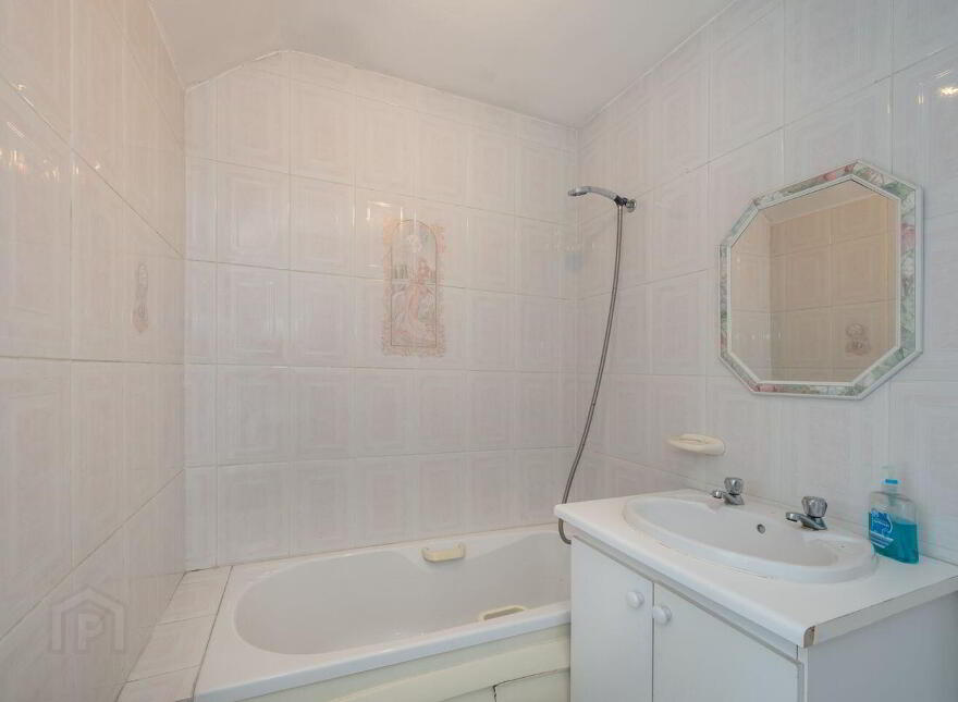 27 Bonaventure Place, Greenmount, Cork, T12A3P8