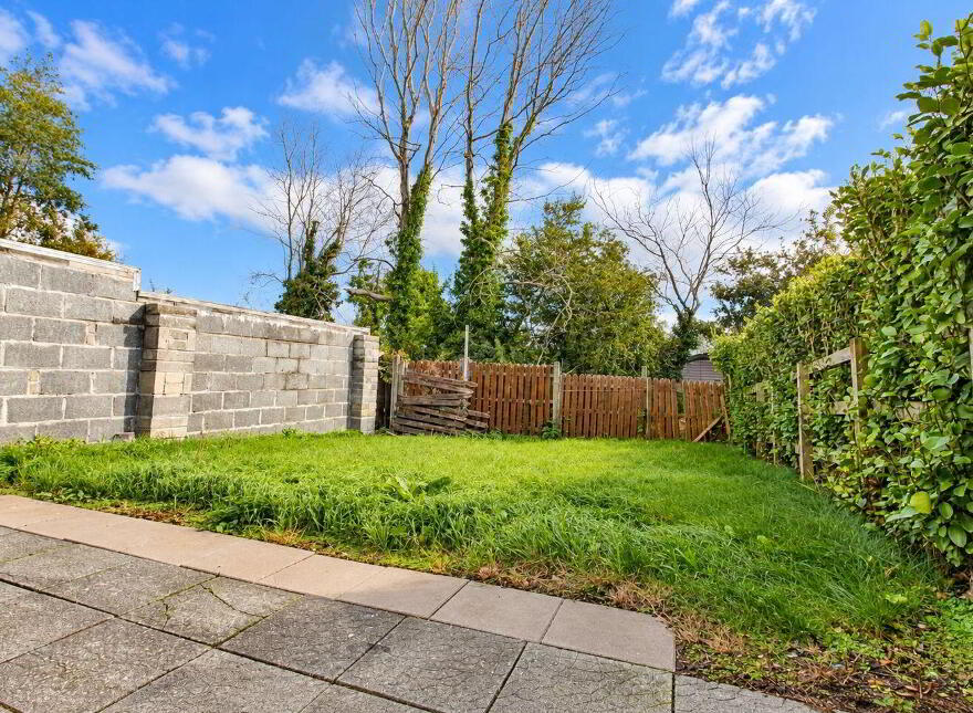 2 Branogue Park, Riverchapel, Gorey, Y25V525