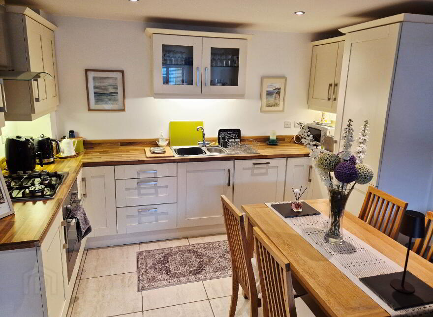 8 Galvally Avenue, Portstewart, BT55 7TH