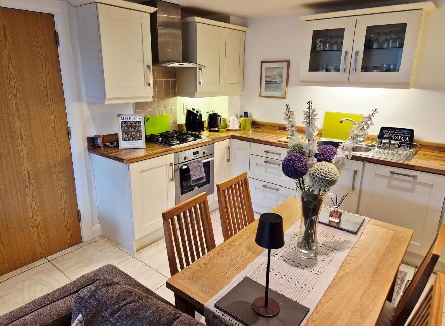 8 Galvally Avenue, Portstewart, BT55 7TH