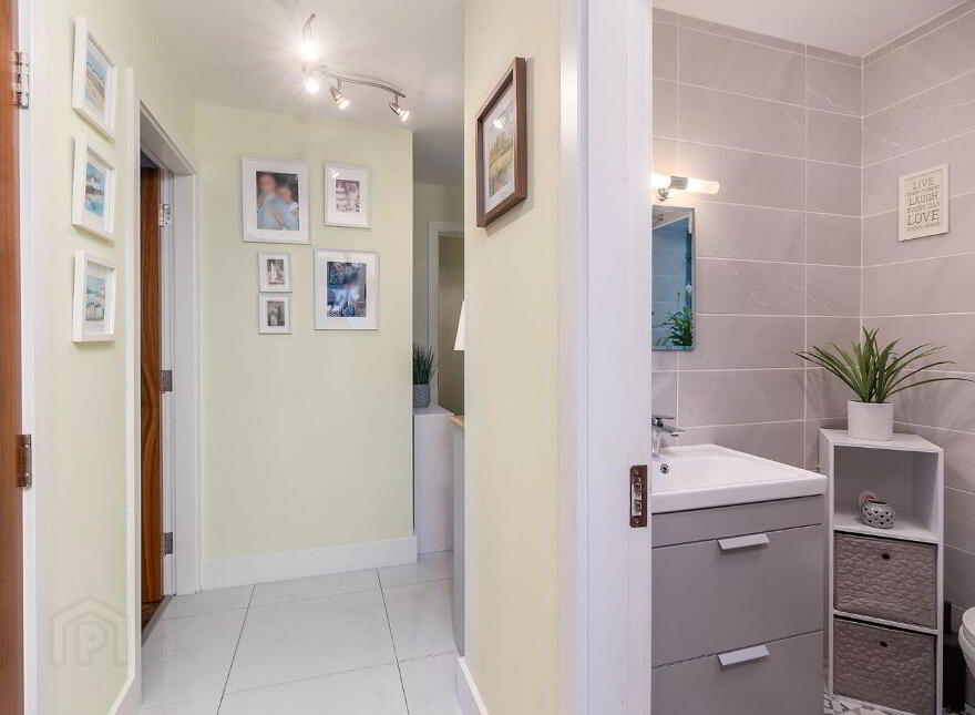 Apartment 1 Block B Coach Horse Lane, Midleton, P25XN24