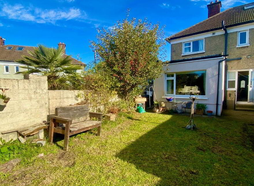 24 Lissadel Avenue, Drimnagh, D12YD43