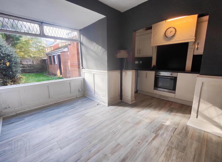 710 Oldpark Road, Belfast, BT14 6QN