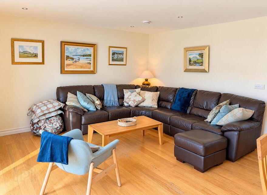 2 Gortaclee Court, Cushendall, Ballymena, BT44 0TL