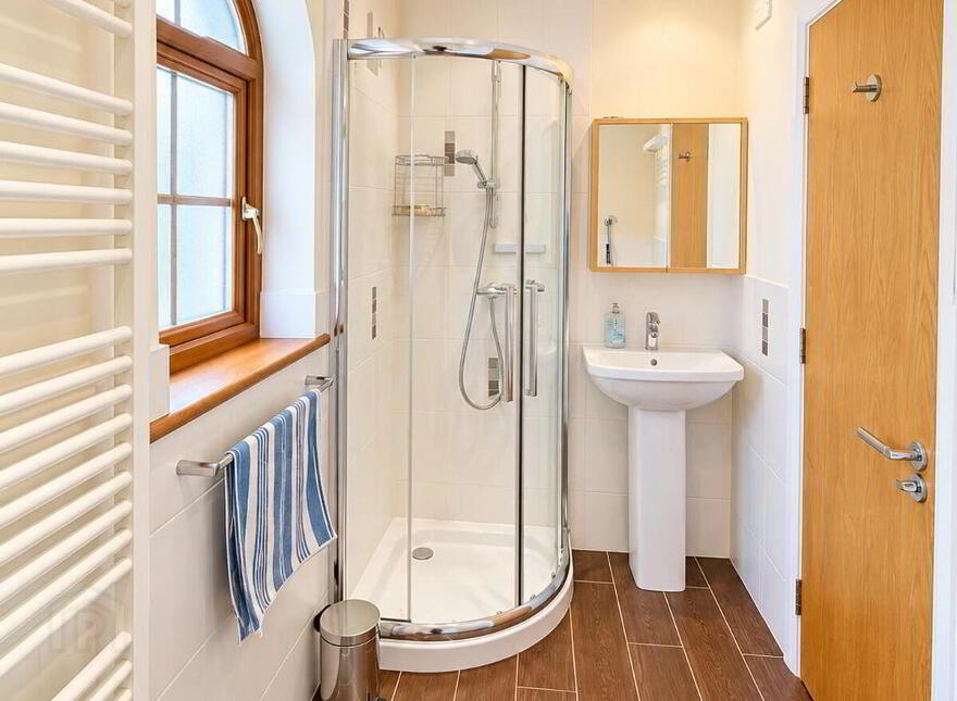 2 Gortaclee Court, Cushendall, Ballymena, BT44 0TL