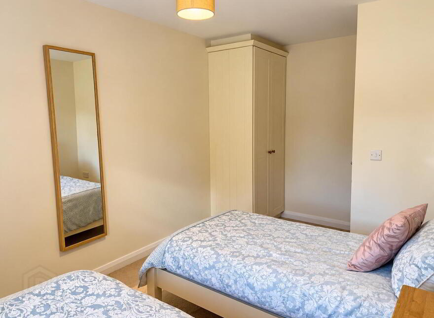 2 Gortaclee Court, Cushendall, Ballymena, BT44 0TL