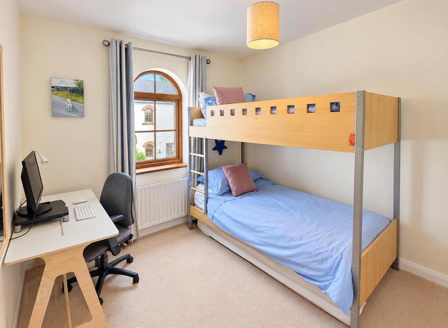 2 Gortaclee Court, Cushendall, Ballymena, BT44 0TL