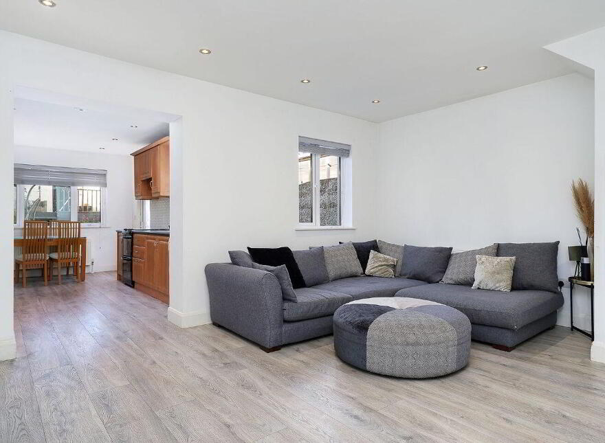18 Saint Columba's Road, Greenhills, D12R3K2
